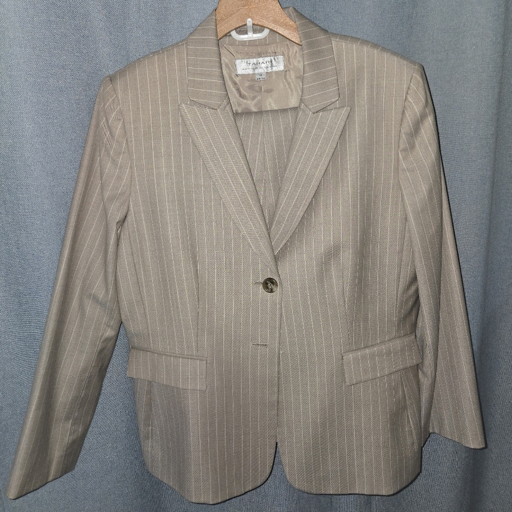 Tahari Womens Tan Pinstripe Suit